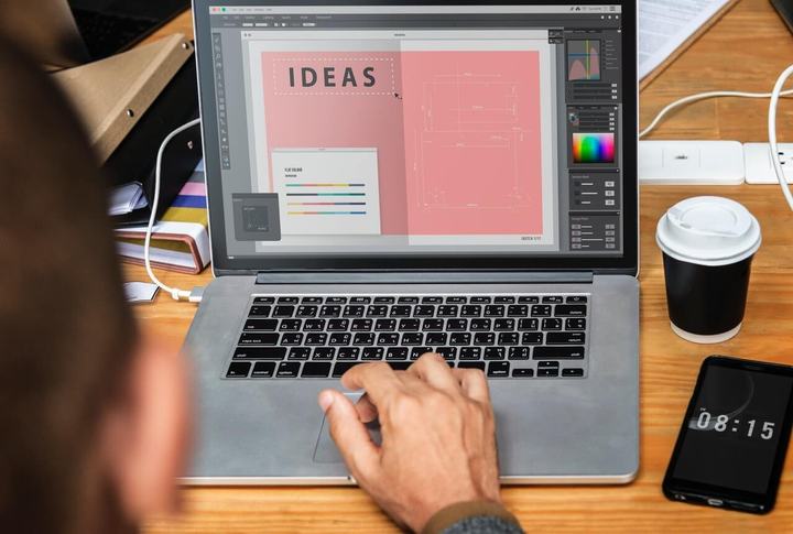 Design grafic pentru materiale de tipar